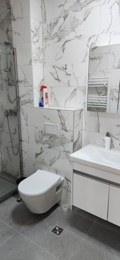 Brand New Two Bedroom And One Living Room Apartment In A Great Location! Σαράγεβο Εξωτερικό φωτογραφία